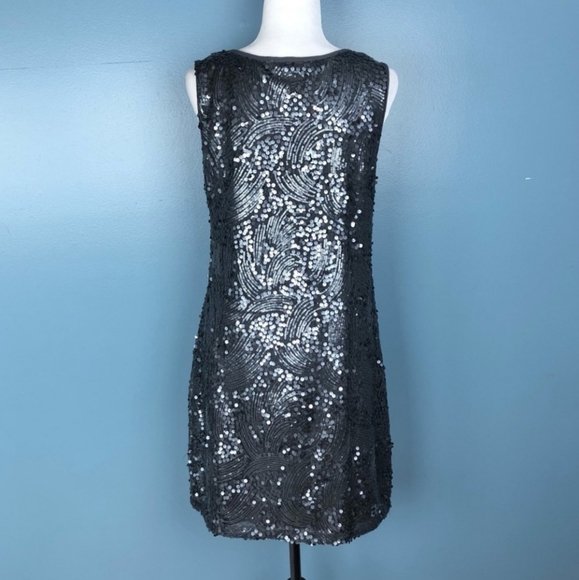 Jeanne Beker grey sequinned dress - Picture 5 of 7